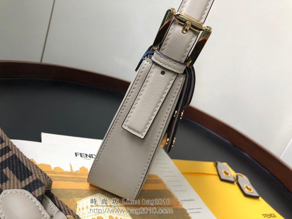FENDI女包 Baguette中號手袋 翻蓋設計 小牛皮 芬迪女肩背包 可斜跨  fdz2065